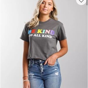 Gray 'Be Kind' Graphic T-Shirt
